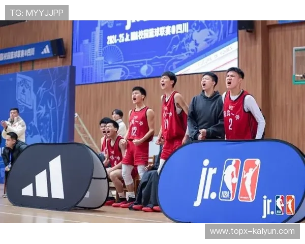 Jr. NBA四川决赛现场举办十周年活动，致敬教练贡献